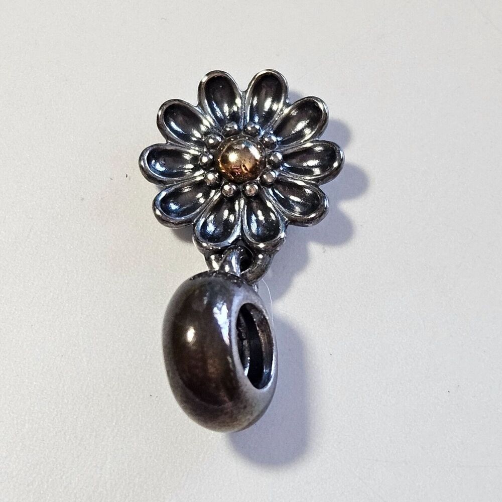 *Sale* Pandora Oopsie Daisy dangle - Picture 10 of 11